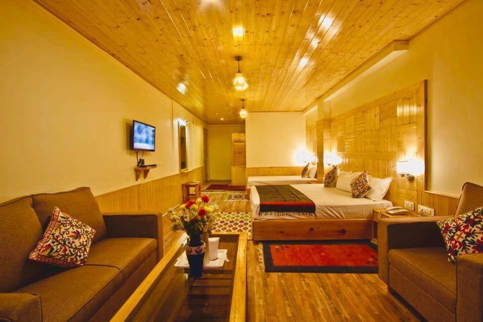 Hotel Vyas Vatika Manāli Exteriér fotografie