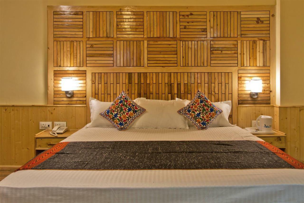 Hotel Vyas Vatika Manāli Exteriér fotografie