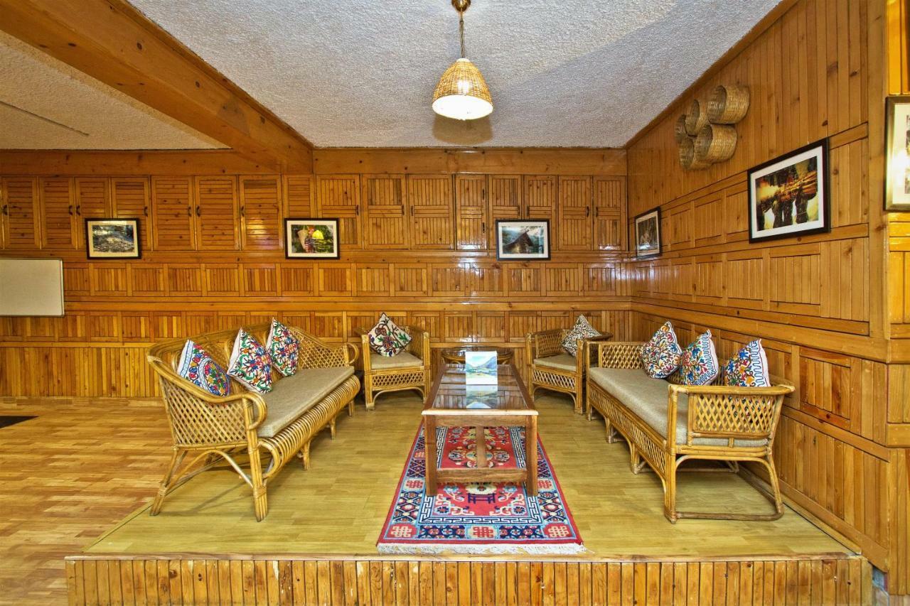 Hotel Vyas Vatika Manāli Exteriér fotografie